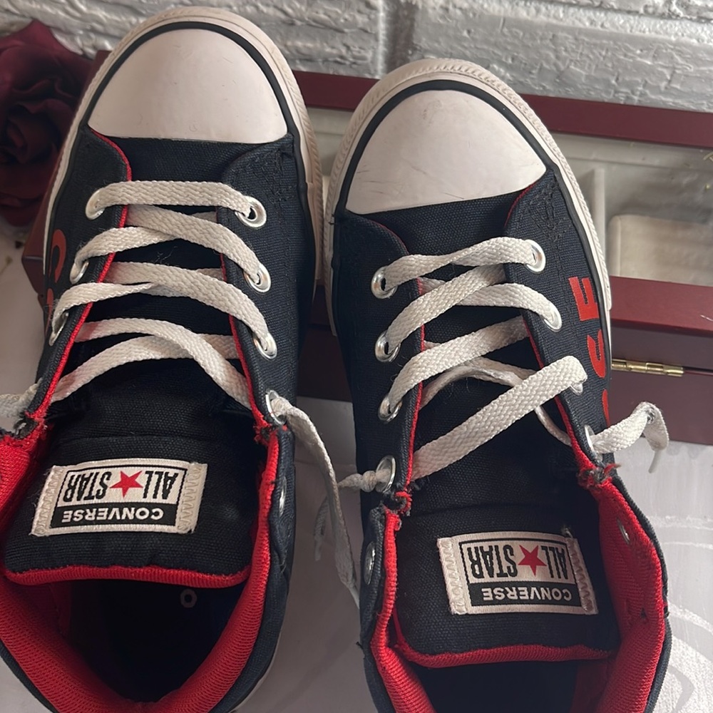 Converse - Picture 5 of 8